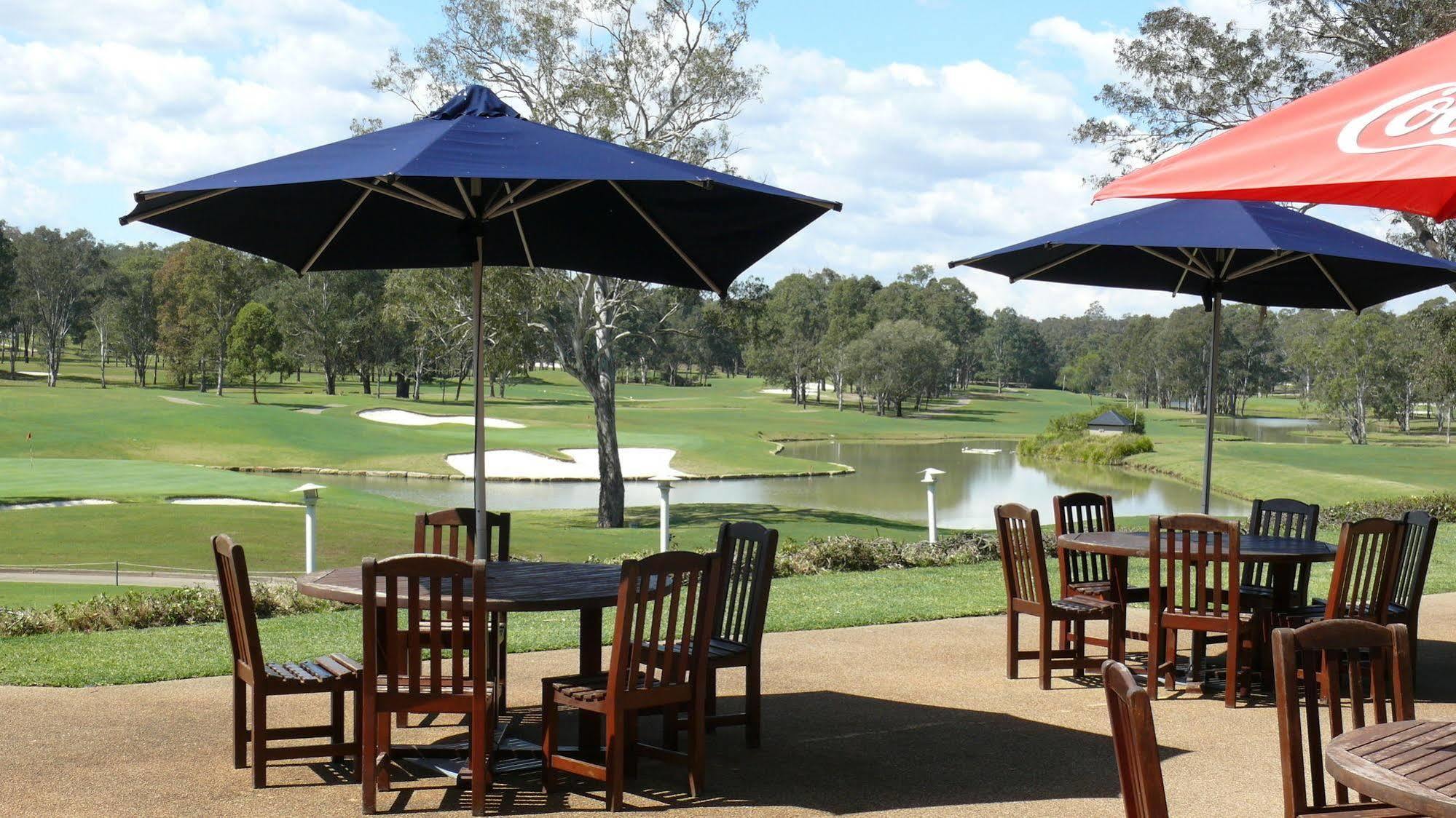 Riverside Oaks Golf Resort Cattai Buitenkant foto